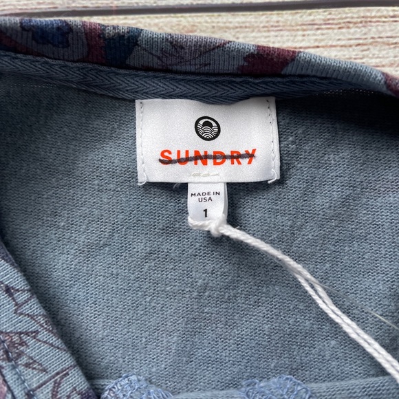 SUNDRY Anthropologie Paisley Raglan Floral Blue Short Sleeve Top - Picture 5 of 7